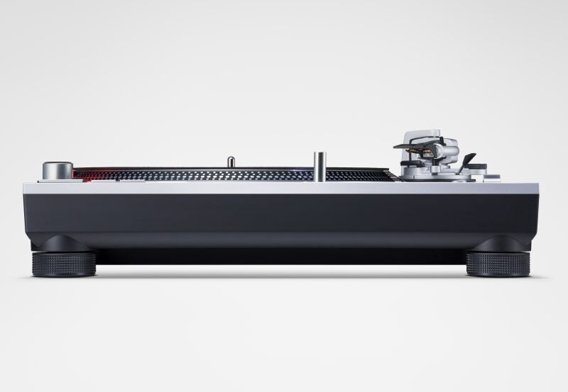 Technics SL1200MK7 Levysoitin