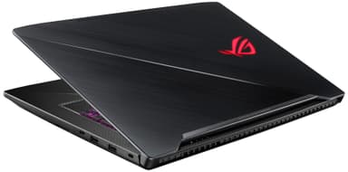 Asus ROG Strix GL703GE 17,3" pelikannettava (SCAR Ed.)