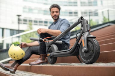 Ninebot by Segway KickScooter sähköpotkulauta F30E