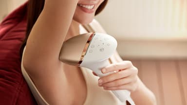 Philips Lumea Prestige valoimpulssilaite BRI94500