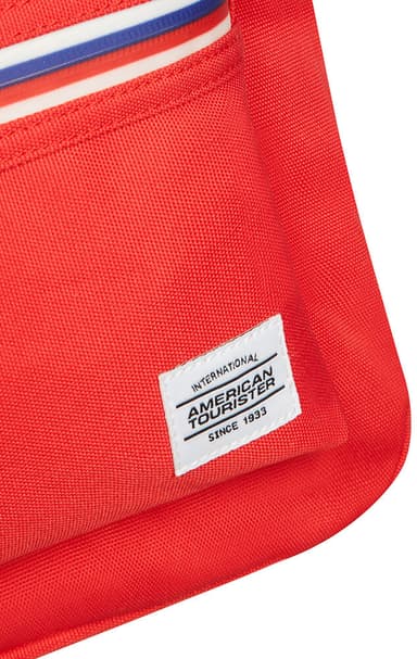 American Tourister Upbeat 14,1" reppu (punainen)