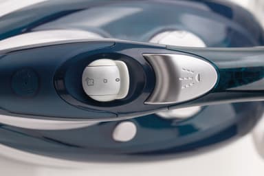 Gorenje Steam Iron SIH2800TQC Höyrysilitysrauta, 2800 W, Vesisäiliön tilavuus 350 ml, Jatkuva höyry 35 g/min, turkoosi/valkoinen