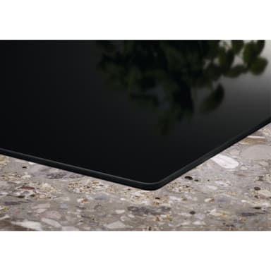 Electrolux ComboHob induktiotaso liesituulettimella HHOB870S