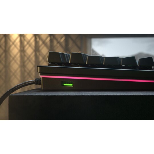 Razer Huntsman V2, optinen pelinäppäimistö, RGB-LED-valo, pohjoismainen, musta, langallinen