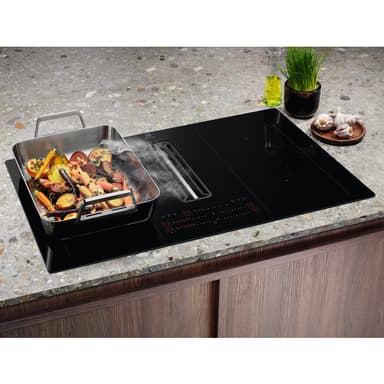 Electrolux ComboHob induktiotaso liesituulettimella HHOB870S