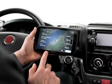 TomTom Go Camper Tour GPS navigaattori