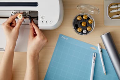 Cricut konetyökalujen säilytysrasia