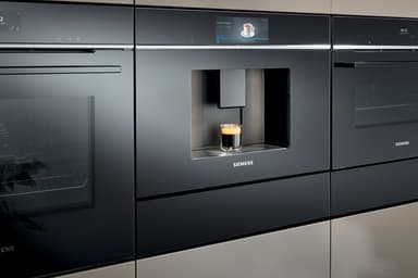 Siemens Kalusteisiin sijoitettava kahvinkeitin CT718L1B0 (Musta)