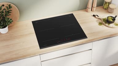 Bosch Keittotaso PVQ695HC1Z (Musta)