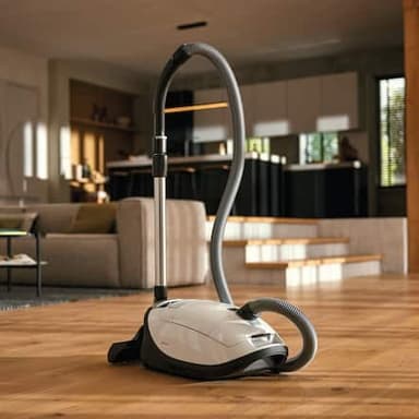 Miele Complete C3 Medicair pölynimuri 12032690 (valkoinen)