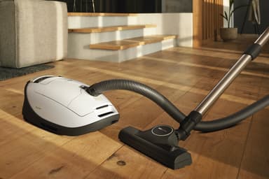 Miele Complete C3 Medicair pölynimuri 12032690 (valkoinen)