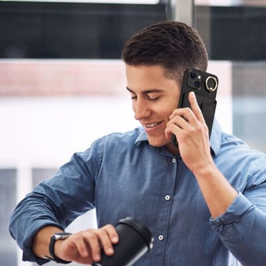 Monikäyttöinen puhelinkotelo korttitelineellä iPhonelle iPhone 15 Pro