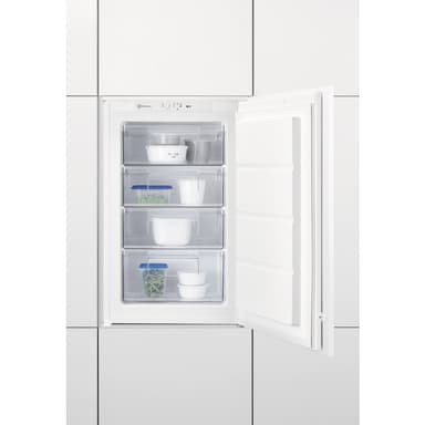 Electrolux pakastin LUB3AE88S integroitava