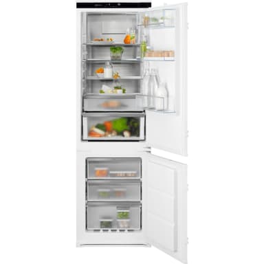 Electrolux Jääkaappi-pakastin yhdistelmä LNC8ME18S
