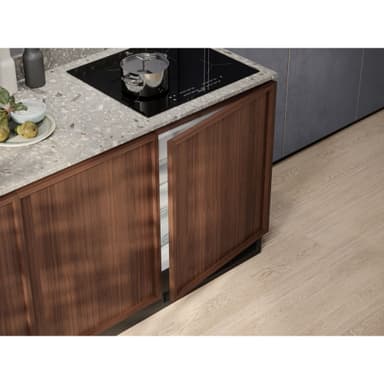 Electrolux Jääkaappi LXB3AE82R Integroitava