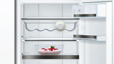 Bosch Jääkaappi-pakastin yhdistelmä KIF87SDB0