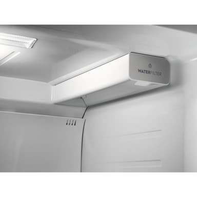 Electrolux Jääkaappipakastimet LLI9VE54X0