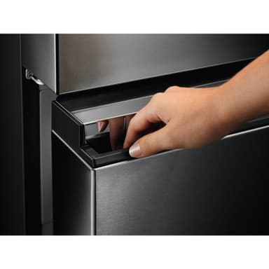 Electrolux Jääkaappipakastimet LLI9VE54X0