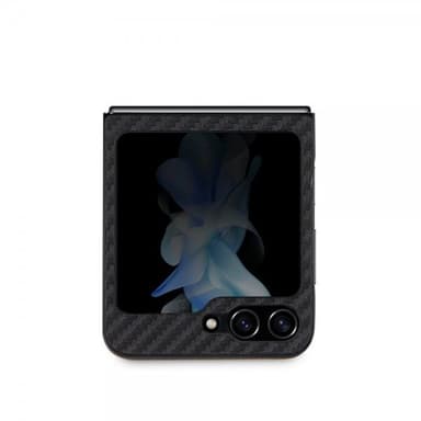 BMW Samsung Galaxy Z Flip 5 Kuori Carbon Effect Metal Logo Musta