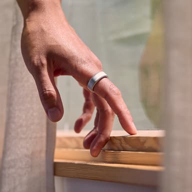 Oura Ring 4 älysormus koko 14 (harjattu hopea)