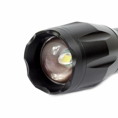 Vedenkestävä zoomattava LED-taskulamppu