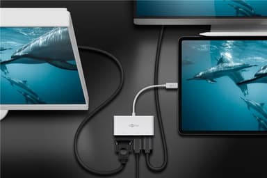 Goobay USB-C™-moniporttinen sovitin, jossa VGA, DisplayPort™, HDMI™