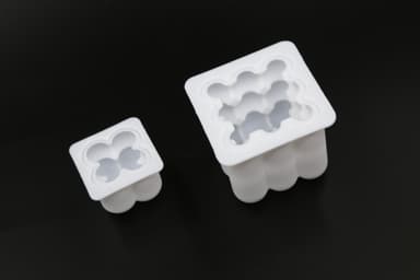 Kevyt muoto Bubbles Silicone White 2 eri kokoa