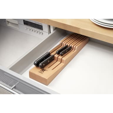Zwilling Zwilling Knife estää jopa 8 veistä