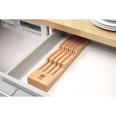Zwilling Zwilling Knife estää jopa 8 veistä