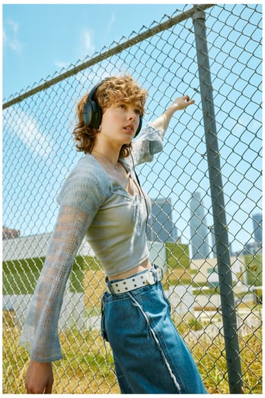 Bose QuietComfort SC langattomat around-ear kuulokkeet (musta)