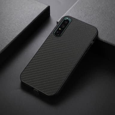 SKALO Sony Xperia 1 IV Carbon Fiber TPU-suojakuori - Musta