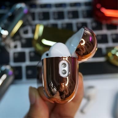 SKALO AirPods Pro 2 Chrome suojakuori - Punainen