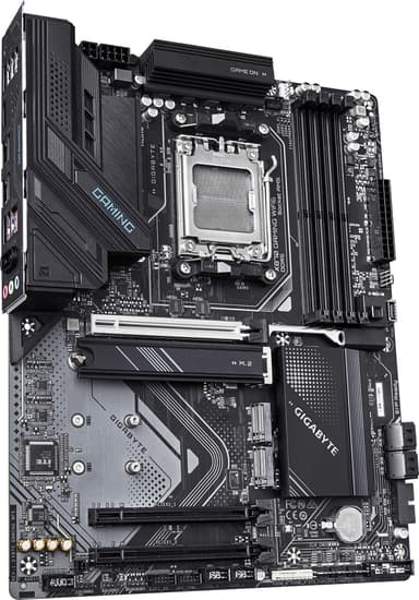 GigaByte X870 GAMING WF6 emolevy