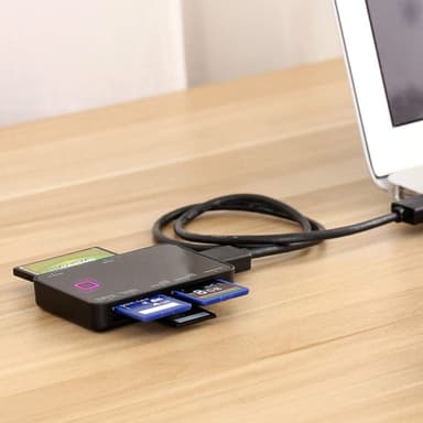 NÖRDIC USB-A-Kortinlukija 7 -Paikka 1xCF, 2xSD, 2xMicroSD, 1xMS ja 1xD UHS-I