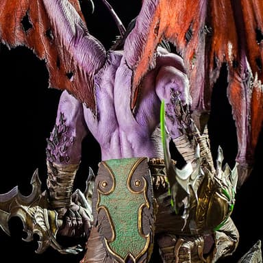 Blizzard World of Warcraft action figure (Illidan Stormrage)