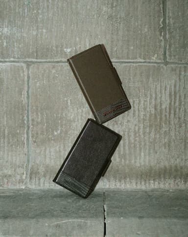 Unity Wallet iPhone 13 Mini Metal Woods