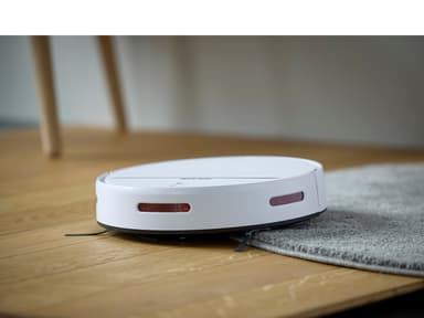 Robot vacuum cleaner White