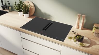 Bosch Induktiokeittotaso integroidulla liesituulettimella PVQ895H26E