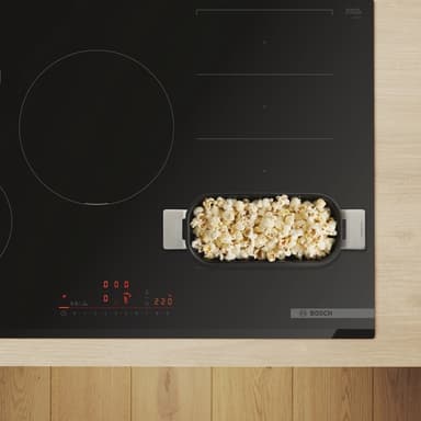 Bosch Induktiokeittotaso integroidulla liesituulettimella PVQ795H26E