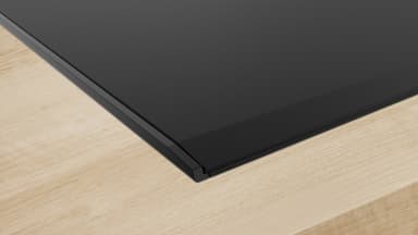 Bosch Induktiokeittotaso integroidulla liesituulettimella PVQ695H26E
