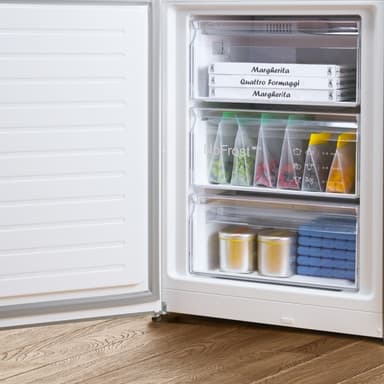 Bosch Jääkaappipakastimet KGN367ICT