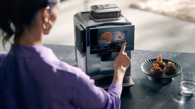 Siemens EQ900 Plus automaattinen kahvikone TQ903RZ3