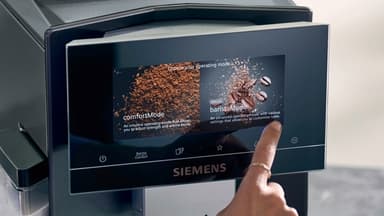 Siemens EQ900 Plus automaattinen kahvikone TQ903RZ3