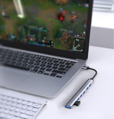 USB/USB-C-keskitin, jossa 1 USB3.0 + 6 USB2.0 Hopea