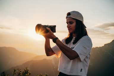 Sony Alpha 7C II peilitön järjestelmäkamera + 28-60 mm objektiivi