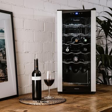 Taurus Wine Cooler  18 Bottles