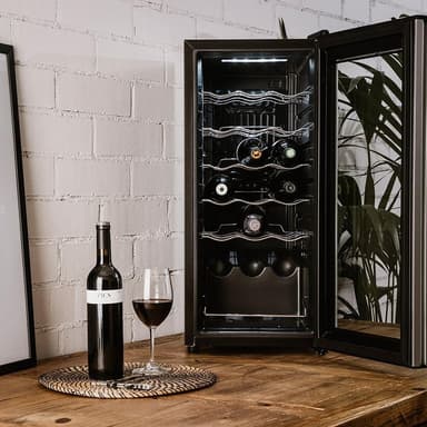 Taurus Wine Cooler  18 Bottles