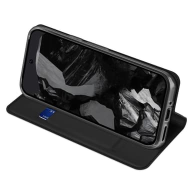 DUX DUCIS Skin Pro -sarjan kotelo korttipaikalla Google Pixel 9 / 9 Pro - musta