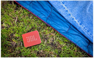 JBL GO Essential 2 kannettava kaiutin (punainen)