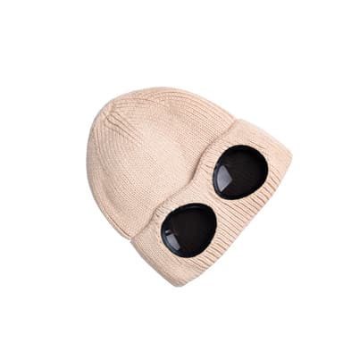 Neulottu pipo suojalaseilla Beige